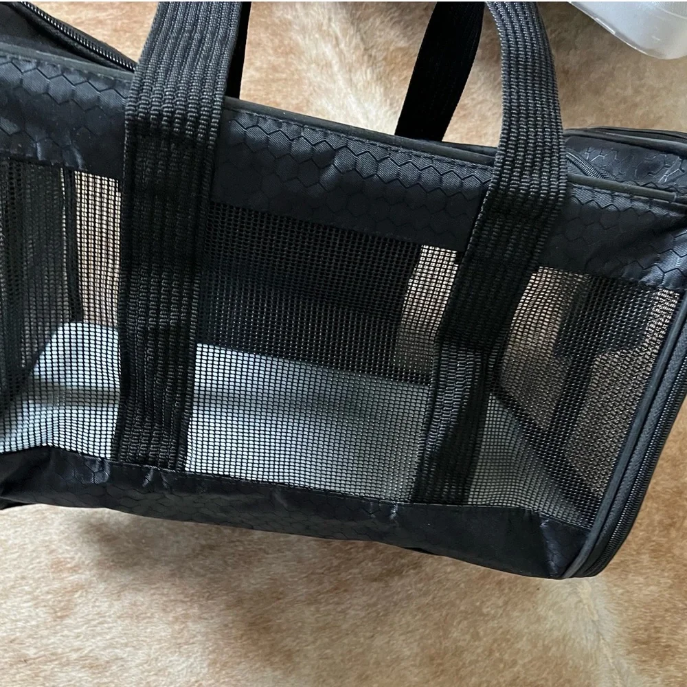 SHERPA Pet Carrier Brand New with Tags